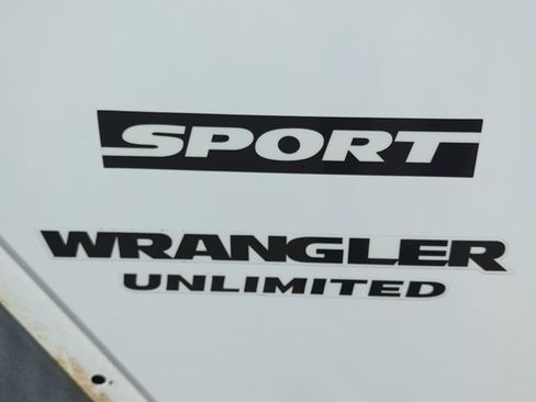 Used 2016 Jeep Wrangler Unlimited Sport w/ Quick Order Package 24S AWD/4WD image 24