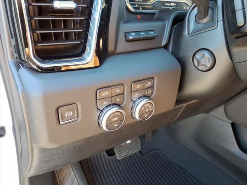 Used 2025 GMC Sierra 1500 Denali Ultimate image 19