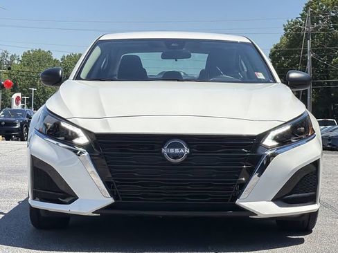 Certified 2025 Nissan Altima 2.5 S FWD image 9