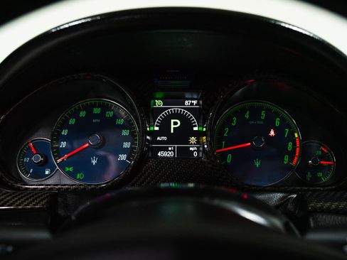 Used 2012 Maserati GranTurismo MC RWD image 18