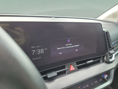 Certified 2023 Kia Sportage SX FWD image 16