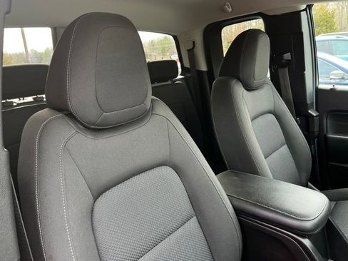 Used 2018 Chevrolet Colorado LT w/ LT Convenience Package image 25