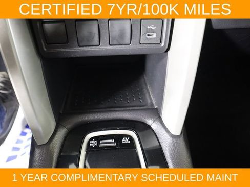 Used 2025 Toyota Corolla Cross AWD Hybrid image 38