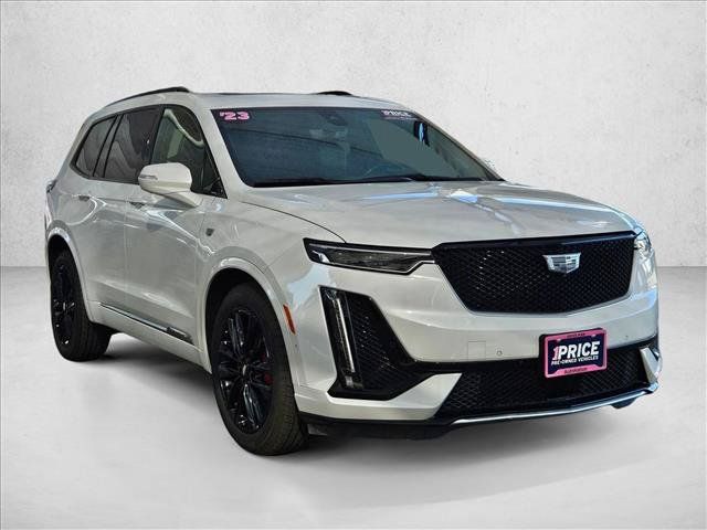 Used 2023 Cadillac XT6 Sport w/ Platinum Package AWD/4WD image 3