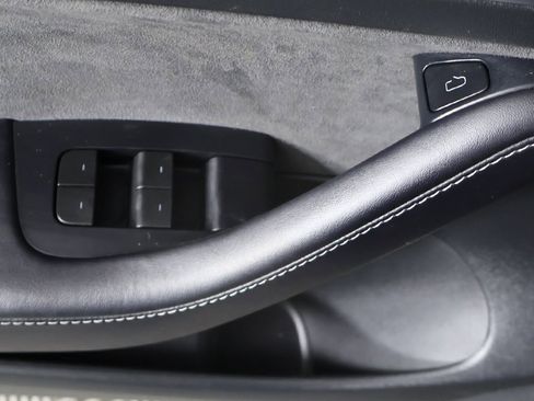 Used 2023 Tesla Model 3 Standard Range image 37