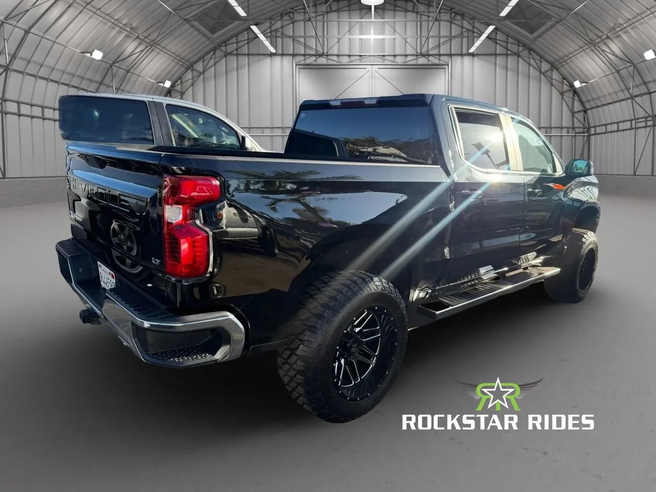 Used 2019 Chevrolet Silverado 1500 LT w/ All-Star Edition AWD/4WD image 4