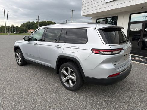 Used 2021 Jeep Grand Cherokee L Limited AWD/4WD image 6