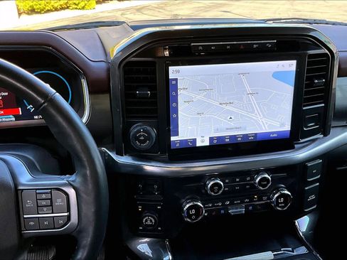 Used 2021 Ford F150 Lariat w/ Equipment Group 502A High image 7