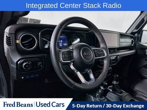 Used 2024 Jeep Wrangler Unlimited Sahara w/ Technology Group AWD/4WD image 13