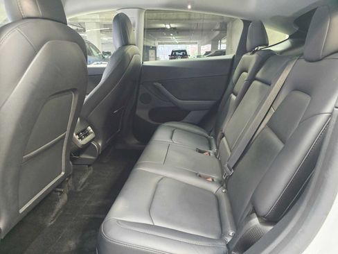 Used 2022 Tesla Model Y Performance AWD/4WD image 25