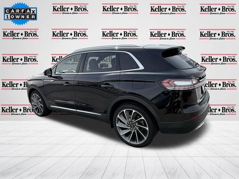 Used 2023 Lincoln Nautilus Reserve w/ Equipment Group 202A image 5