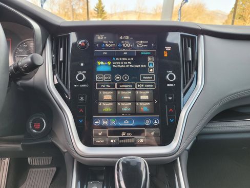 Used 2024 Subaru Outback Onyx Edition XT image 25