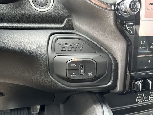 New 2026 RAM 3500 Laramie AWD/4WD image 23
