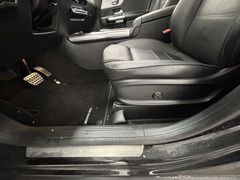 Used 2024 Mercedes-Benz GLA 35 AMG GLA 35 AMG image 35