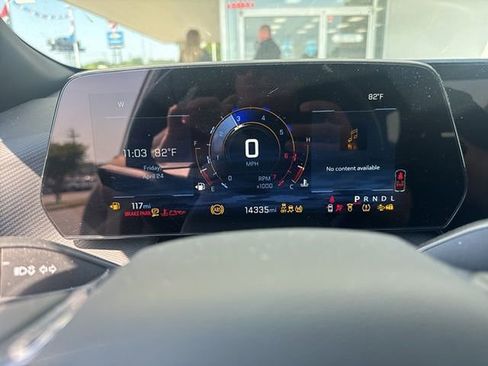 Used 2026 Chevrolet Equinox LT FWD image 9