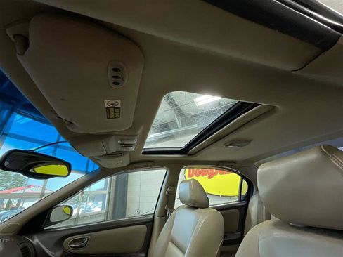 Used 2002 Nissan Maxima GLE image 13