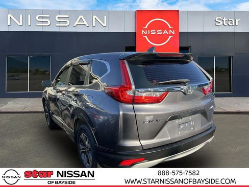 Used 2017 Honda CR-V LX image 6