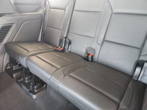 Used 2024 Chevrolet Tahoe LT RWD image 32