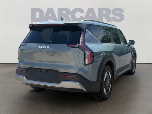 Used 2024 Kia EV9 Wind AWD/4WD image 7