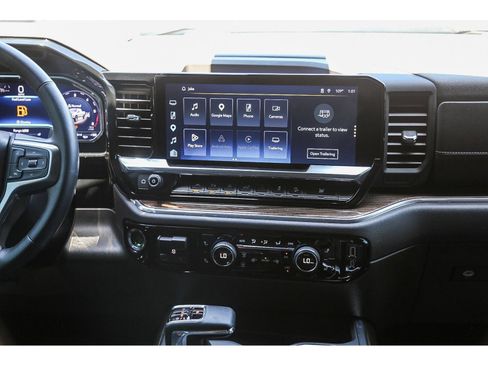 Used 2024 Chevrolet Silverado 1500 LT Trail Boss w/ LT Trail Boss Premium Package AWD/4WD image 11