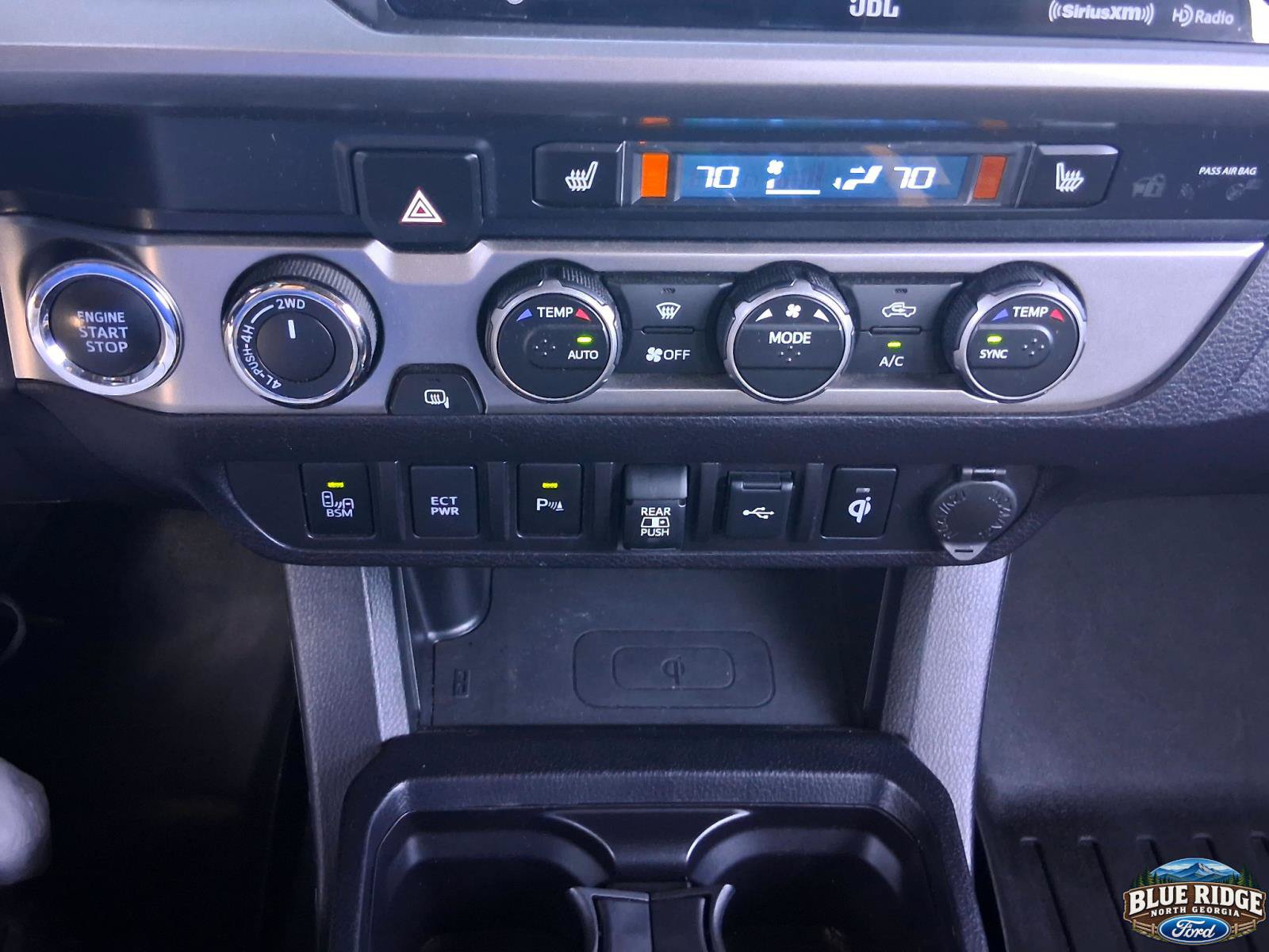 Used 2021 Toyota Tacoma Limited AWD/4WD image 22