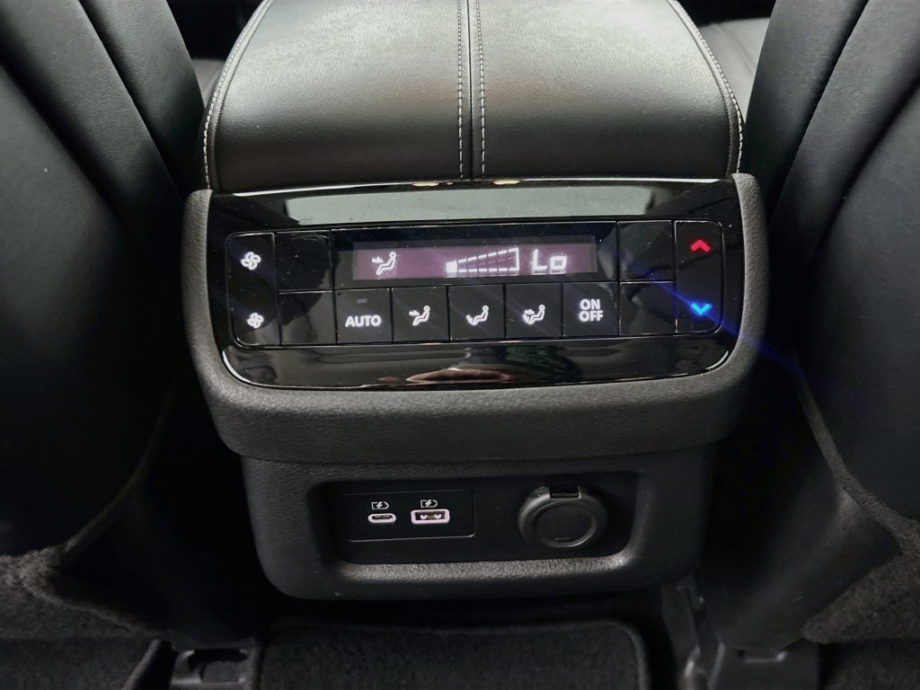 Used 2023 INFINITI QX60 Luxe w/ Cargo Package FWD image 26
