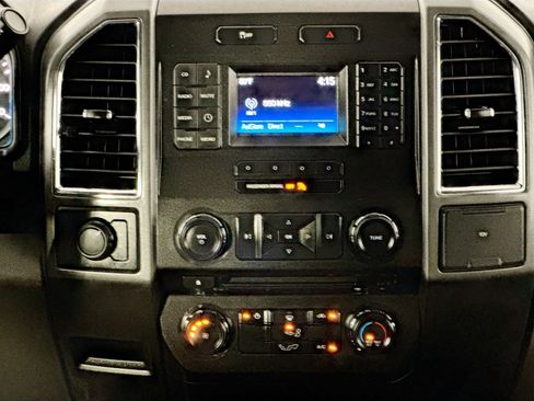 Used 2015 Ford F150 XLT AWD/4WD image 22