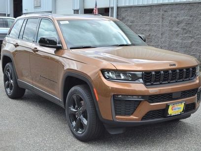 New 2026 Jeep Grand Cherokee Limited w/ Limited Altitude Package