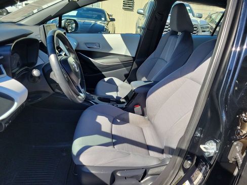 Used 2025 Toyota Corolla SE image 18