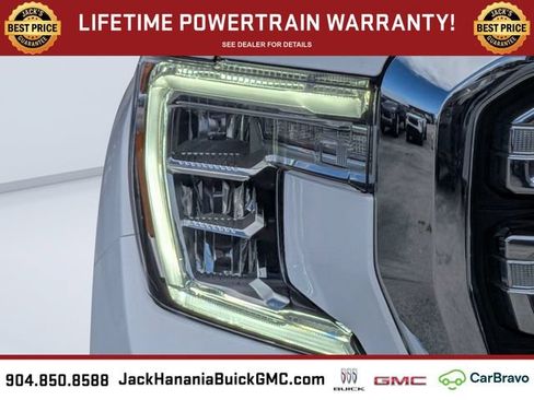 Used 2021 GMC Sierra 1500 SLT w/ SLT Premium Plus Package AWD/4WD image 9