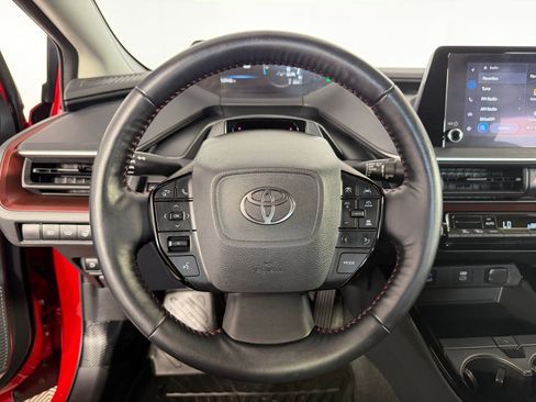 Used 2024 Toyota Prius Prime FWD image 9