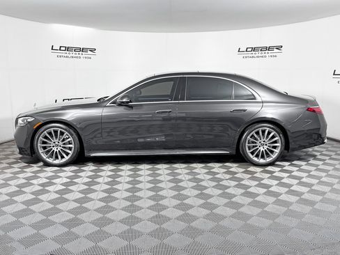 Certified 2022 Mercedes-Benz S 500 4MATIC w/ AMG Line Package image 2