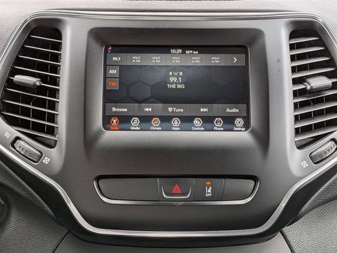 Used 2021 Jeep Cherokee Latitude image 20