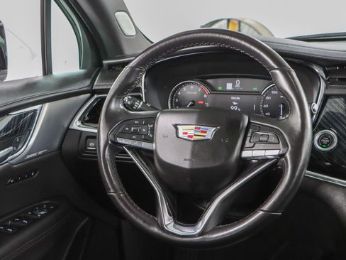 Used 2023 Cadillac XT6 Premium Luxury AWD/4WD image 12