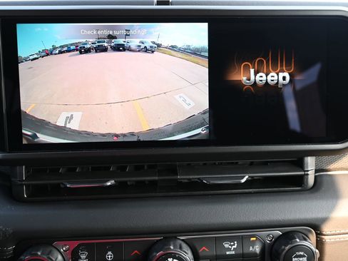 New 2026 Jeep Wrangler Unlimited Rubicon image 13