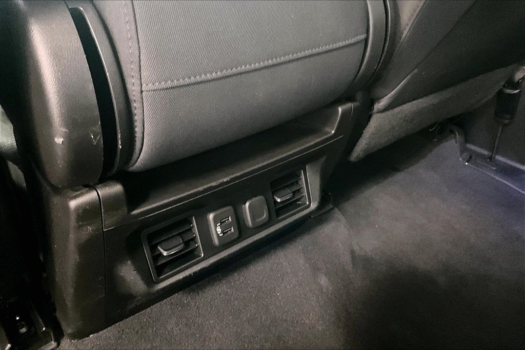 Used 2019 GMC Sierra 1500 Elevation w/ Elevation Value Package AWD/4WD image 11