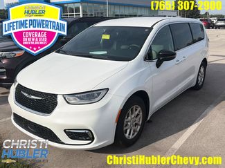 Used 2025 Chrysler Pacifica Select FWD video 1