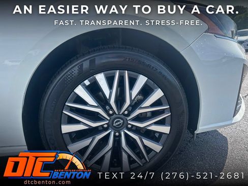 Used 2025 Nissan Altima 2.5 SV AWD/4WD image 25