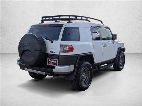Used 2014 Toyota FJ Cruiser 4WD image 5