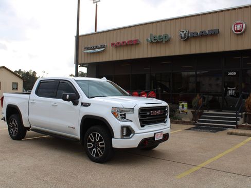 Used 2022 GMC Sierra 1500 AT4 w/ AT4 Premium Package image 4