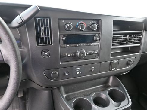 Used 2016 Chevrolet Express 2500 RWD image 20