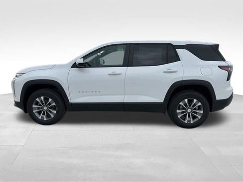 New 2026 Chevrolet Equinox LT w/ Convenience Package II AWD/4WD image 6