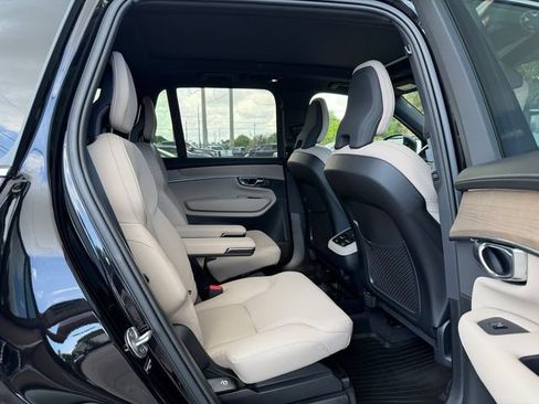 Certified 2026 Volvo XC90 B6 Plus w/ Protection Package Premier AWD/4WD image 18