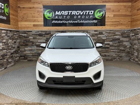 Used 2016 Kia Sorento LX w/ LX Convenience Package AWD/4WD image 3
