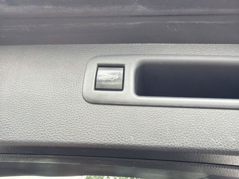 Used 2021 Toyota Highlander XSE AWD/4WD image 21