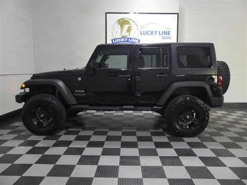 Used 2014 Jeep Wrangler Unlimited Sport w/ Quick Order Package 23S AWD/4WD image 7