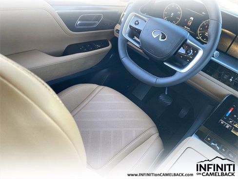 New 2026 INFINITI QX80 Luxe image 14