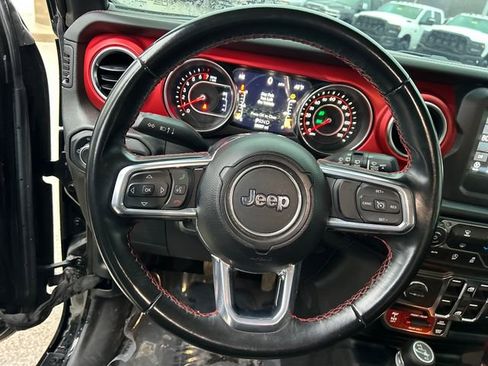 Used 2021 Jeep Wrangler Unlimited Rubicon w/ Xtreme Recon 35" Tire Package image 13