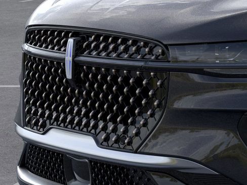 New 2026 Lincoln Nautilus Black Label image 17