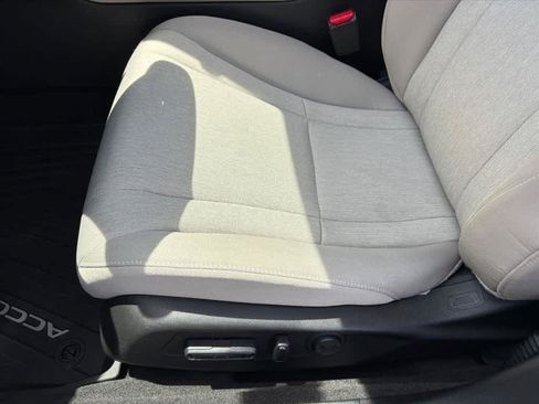 Used 2025 Honda Accord SE image 23